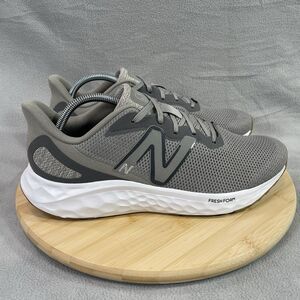 New Balance Fresh Foam Arishi v4 Shoes Mens Size 10 D Gray Running MARISEG4